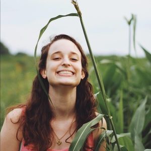 Meet your Posher, Rebekah